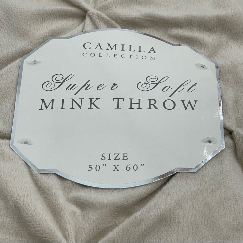 CAMILLA COLLECTION SUPER SOFT MINK THROW SIZE 50X60 - Picture 2 of 4
